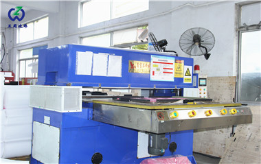 五周泡綿|產(chǎn)品打樣反復(fù)測(cè)量，只為客戶(hù)放心