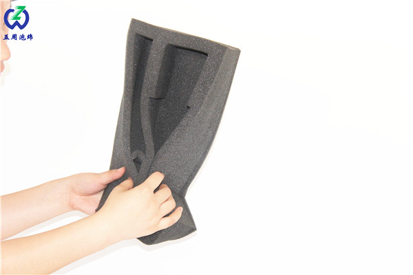 小知識(shí)：海綿為什么會(huì)吸水？