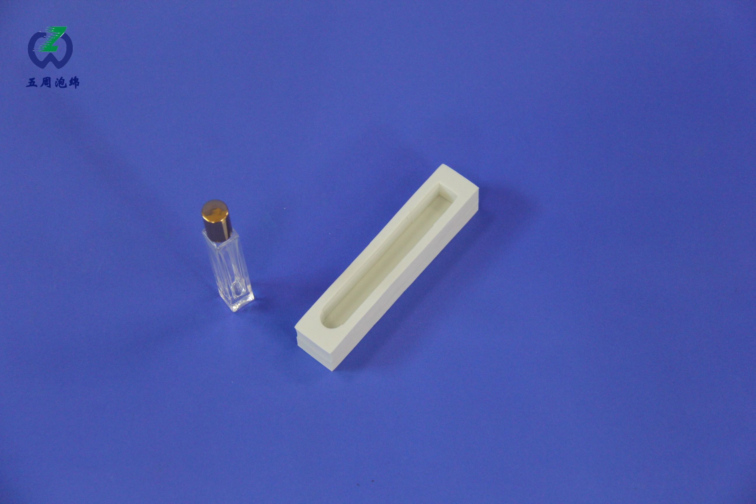 你的精油瓶易碎易晃動(dòng)？EVA泡棉定制內(nèi)襯能避免哪些風(fēng)險(xiǎn)？