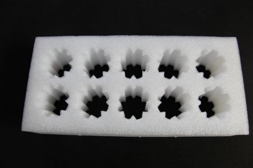 產(chǎn)品形狀特殊難包裝？EPE 珍珠棉內(nèi)襯定制化方案來(lái)救場(chǎng)
