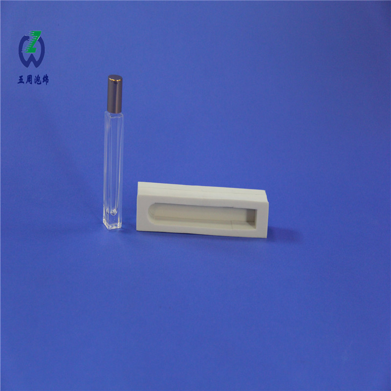 細(xì)長(zhǎng)香水瓶包裝：EVA 泡棉內(nèi)襯的防碎護(hù)瓶與簡(jiǎn)約適配